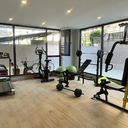 2 Bedrooms Luxury Flat Close To The In Lejlighed