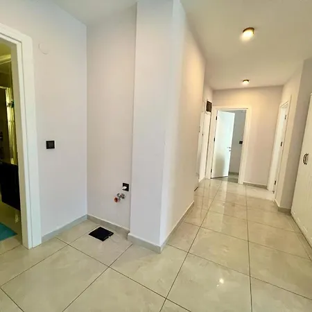 アパート 2 Bedrooms Luxury Flat Close To The In アランヤ